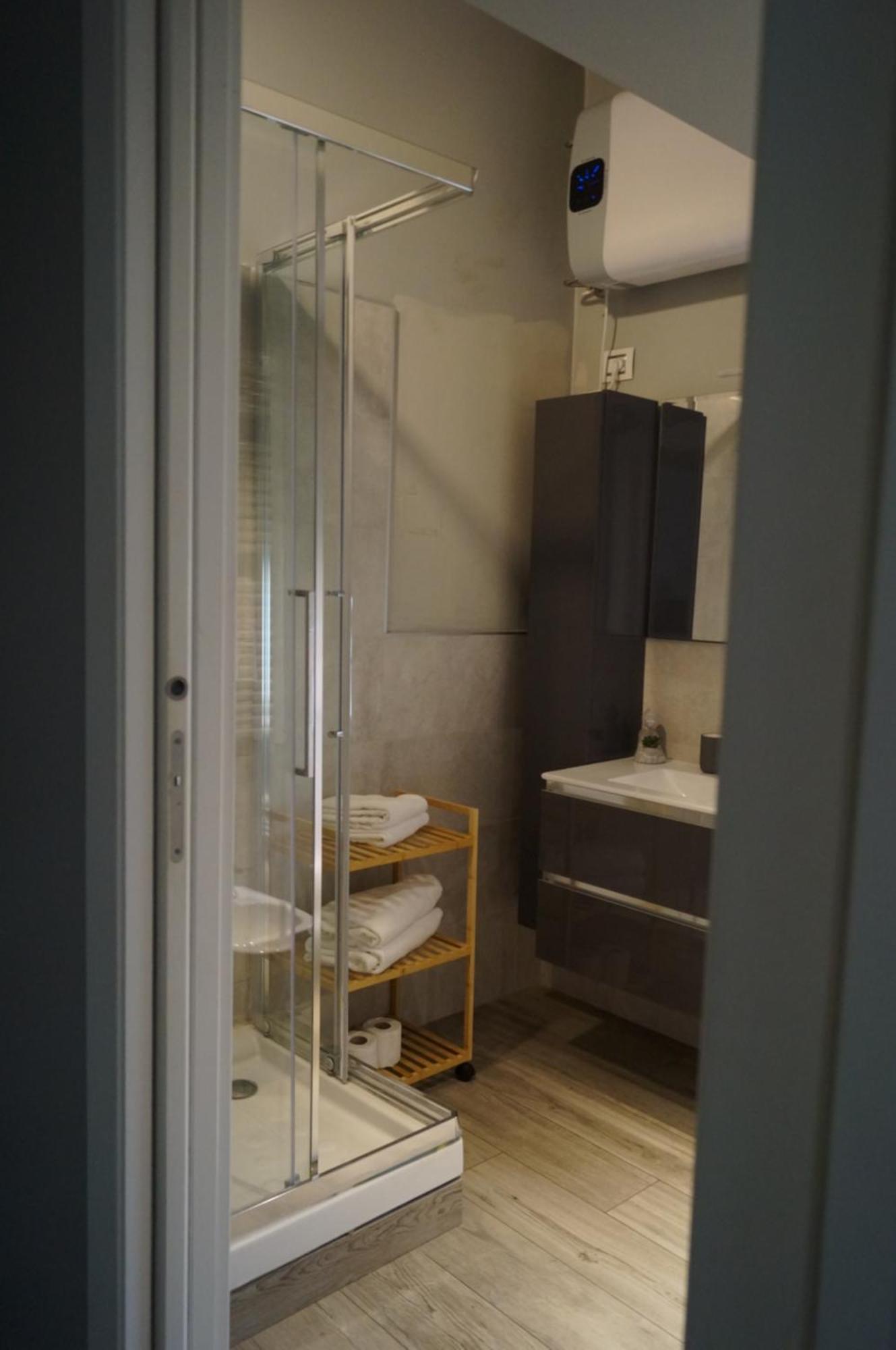 Bgy Central Apartments Bergamo Szoba fotó
