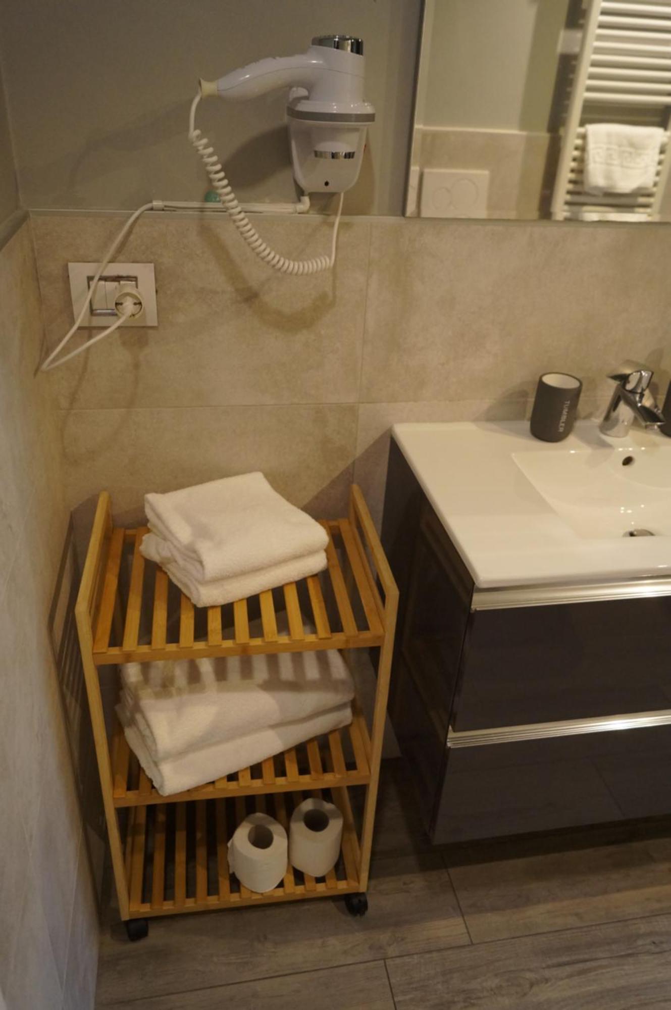 Bgy Central Apartments Bergamo Szoba fotó